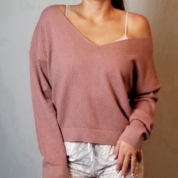 Aritzia Babaton Lita Long Sleeve Sweater Top Mauve - Picture 2 of 8
